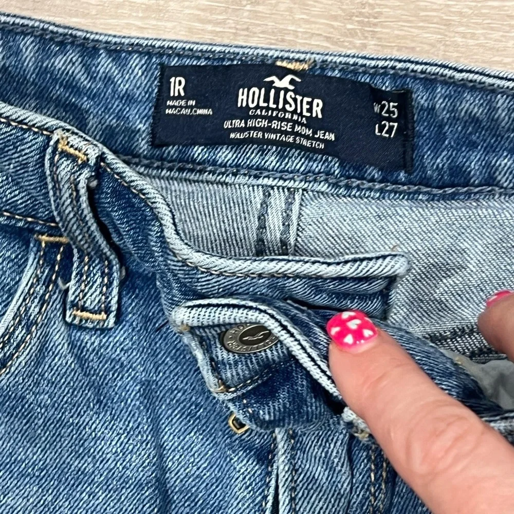 Hollister ultra high rise mom jeans vintage stretch flowers size 1R - Picture 4 of 8
